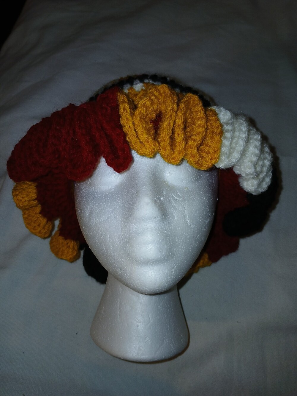 NWT Handcrafted W. Commanders Crochet Ruffle Hat.